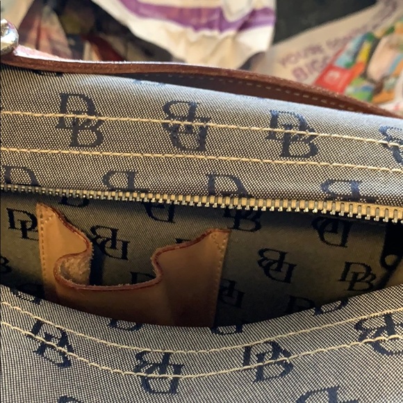 Donney and Bourke Bucket Bag - Picture 5 of 7